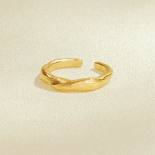 Load image into Gallery viewer, Adjustable Hammered Gold-Plated Ring
